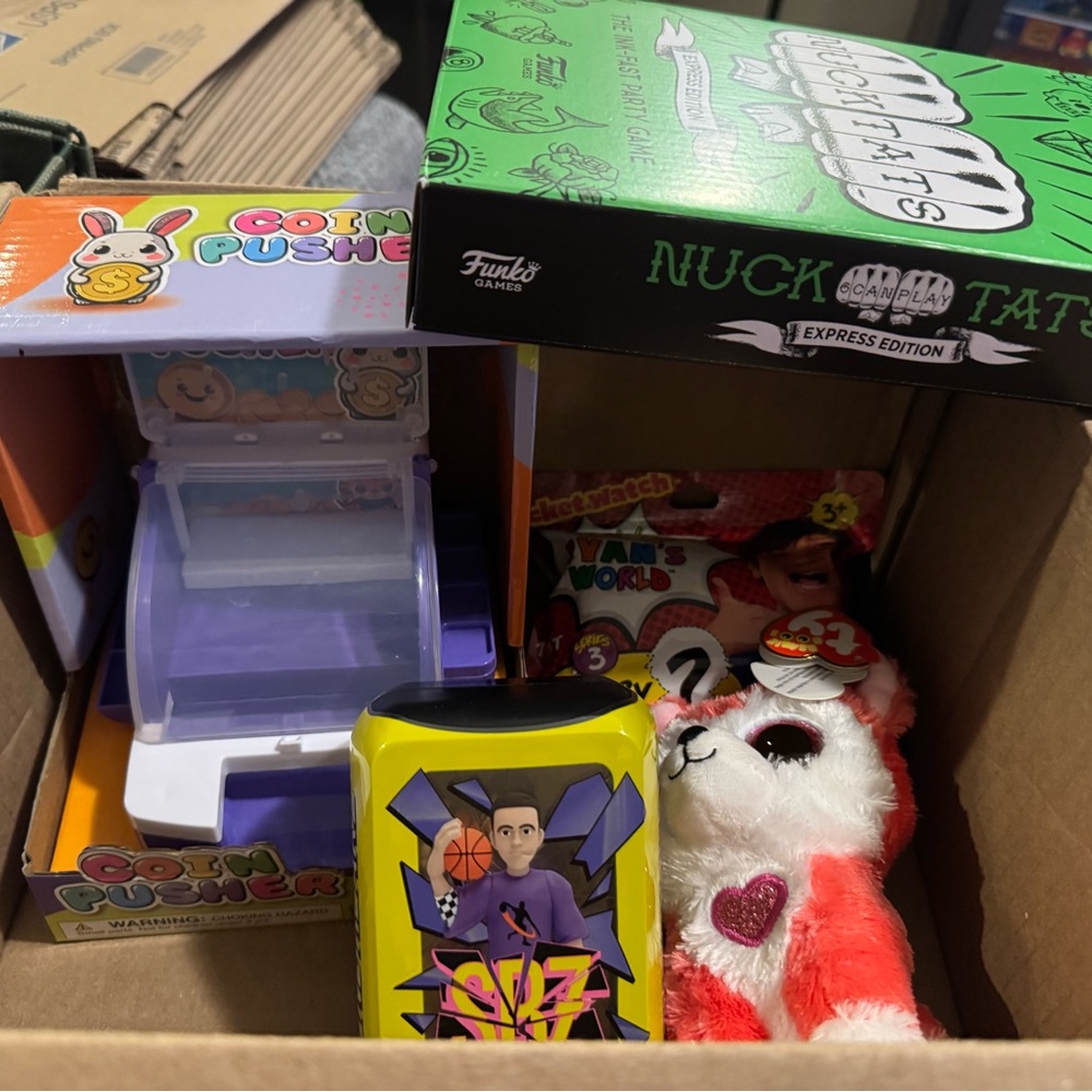 Sponsor ChristmasCharity - not guaranteed the items in picture read description